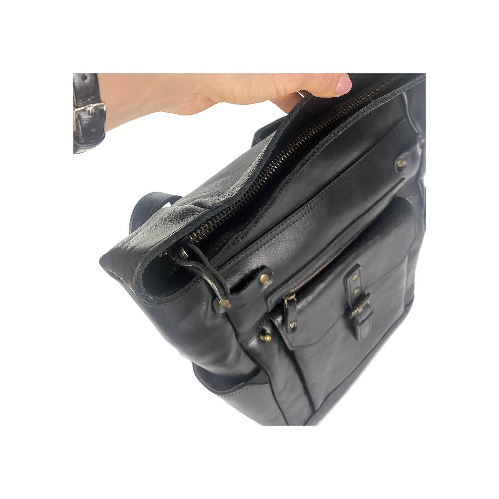 Мужской кожаный рюкзак Frederick черный: для города, офиса и путешествий