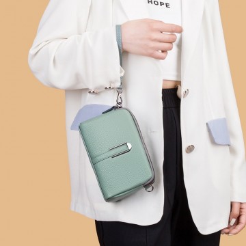 Жіноча шкіряна сумка через плече Vanessa м'ятна фото