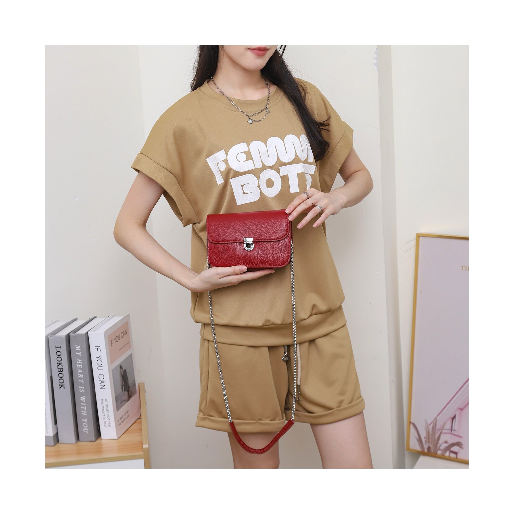 Женская кожаная сумка-клатч Erin красная