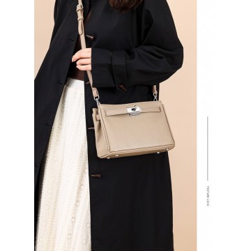 Жіноча шкіряна сумка через плече Jill бежева фото