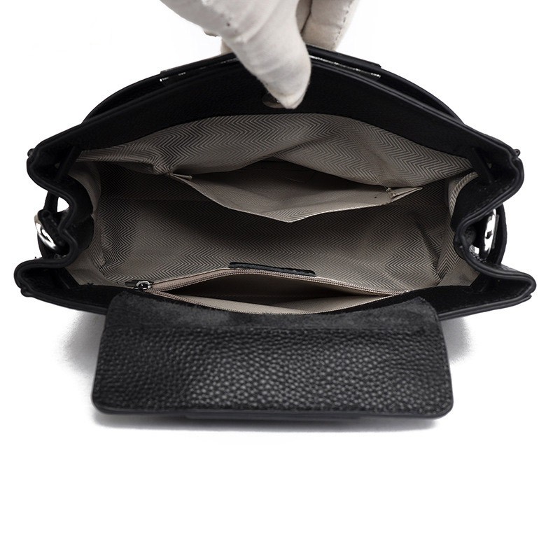 Женская кожаная сумка через плечо Jill черная - 7 фото