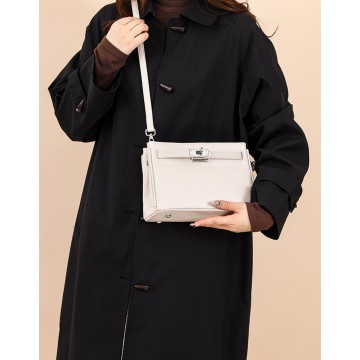 Жіноча шкіряна сумка через плече Jill молочна фото