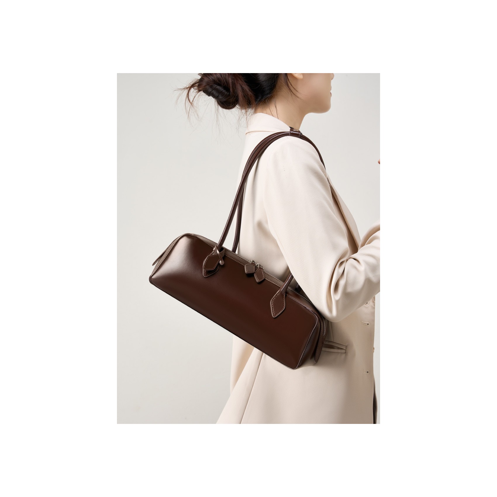 Женская кожаная сумка багет Melody темно-коричневая