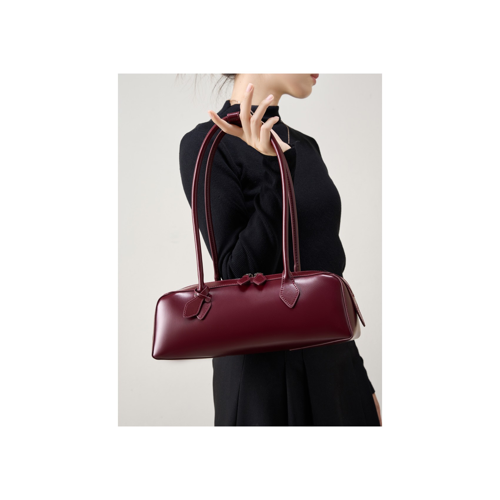 Женская кожаная сумка багет Melody бордовая