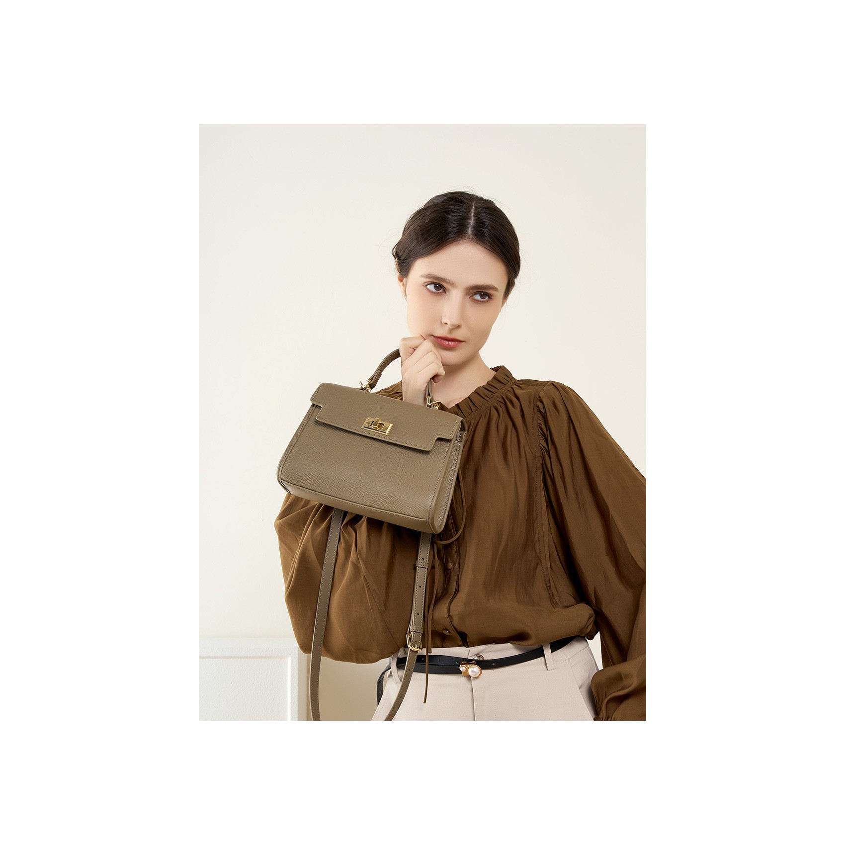 Жіноча шкіряна сумка Brielle сіро-бежева