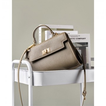 Женская кожаная сумка Brielle серо-бежевая фото