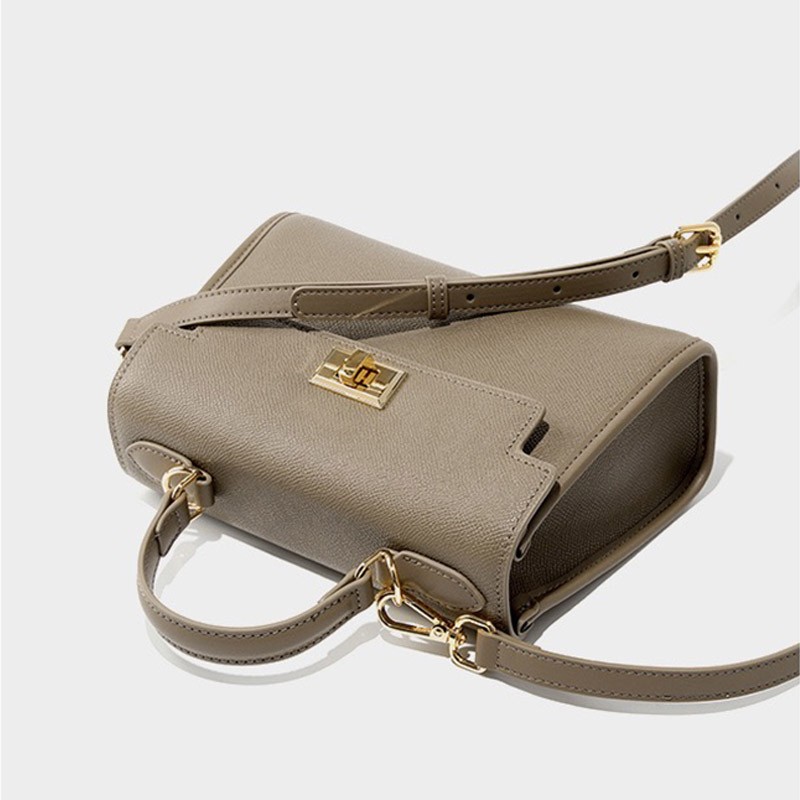 Женская кожаная сумка Brielle серо-бежевая - 9 фото