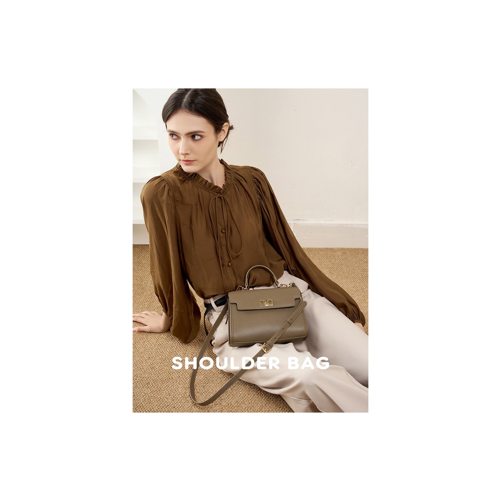 Женская кожаная сумка Brielle серо-бежевая