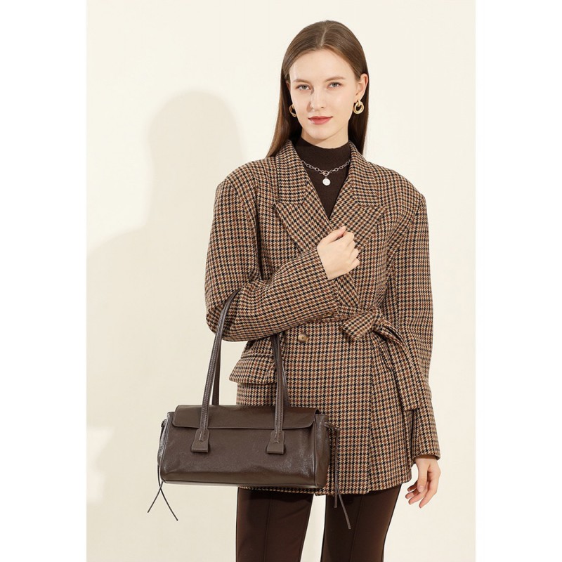 Женская кожаная сумка багет Sandra темно-коричневая - 2 фото