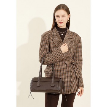 Жіноча шкіряна сумка багет Sandra темно-коричнева фото