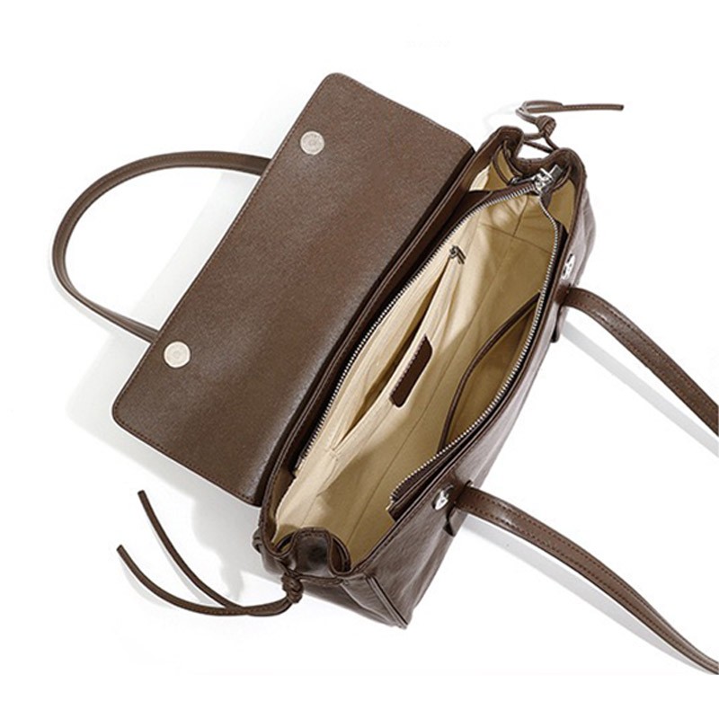 Женская кожаная сумка багет Sandra темно-коричневая - 8 фото