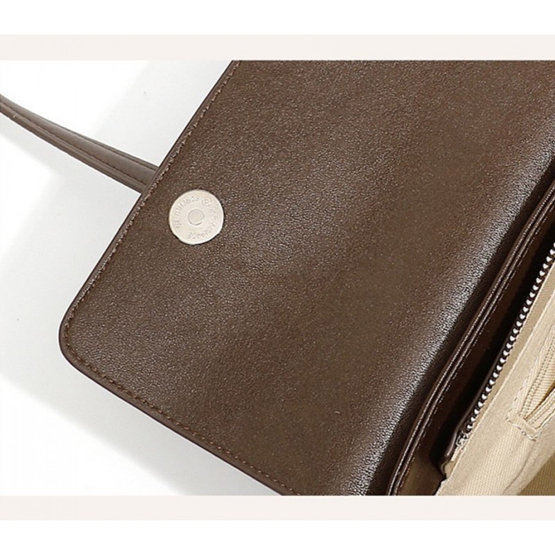 Жіноча шкіряна сумка багет Sandra темно-коричнева - 10 фото