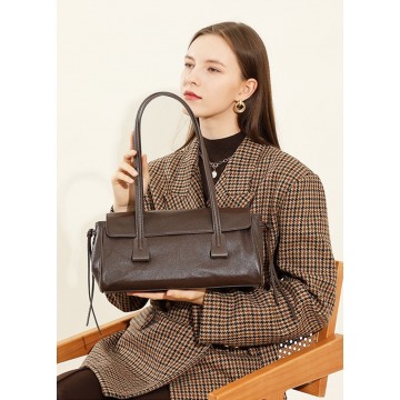 Жіноча шкіряна сумка багет Sandra темно-коричнева фото