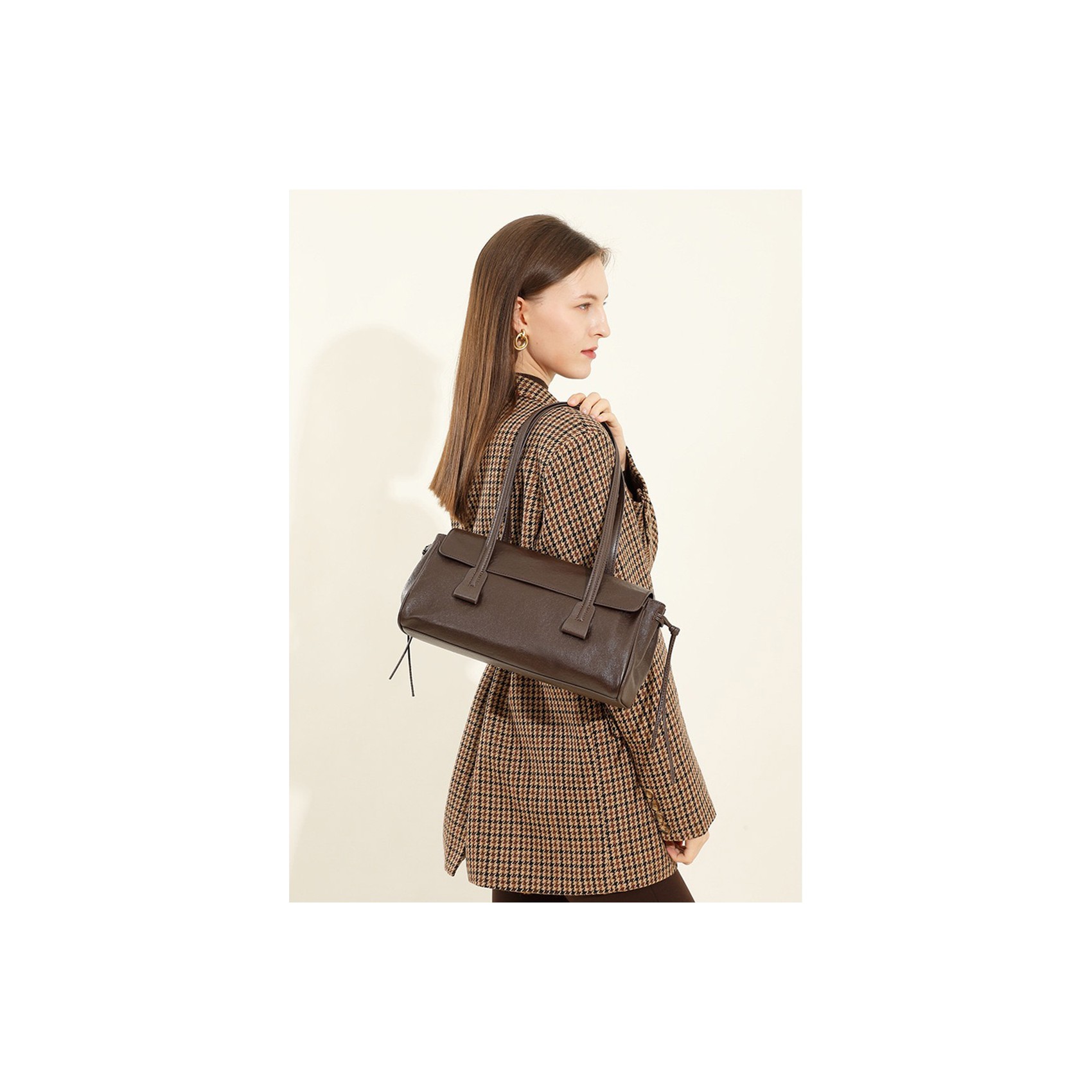 Женская кожаная сумка багет Sandra темно-коричневая