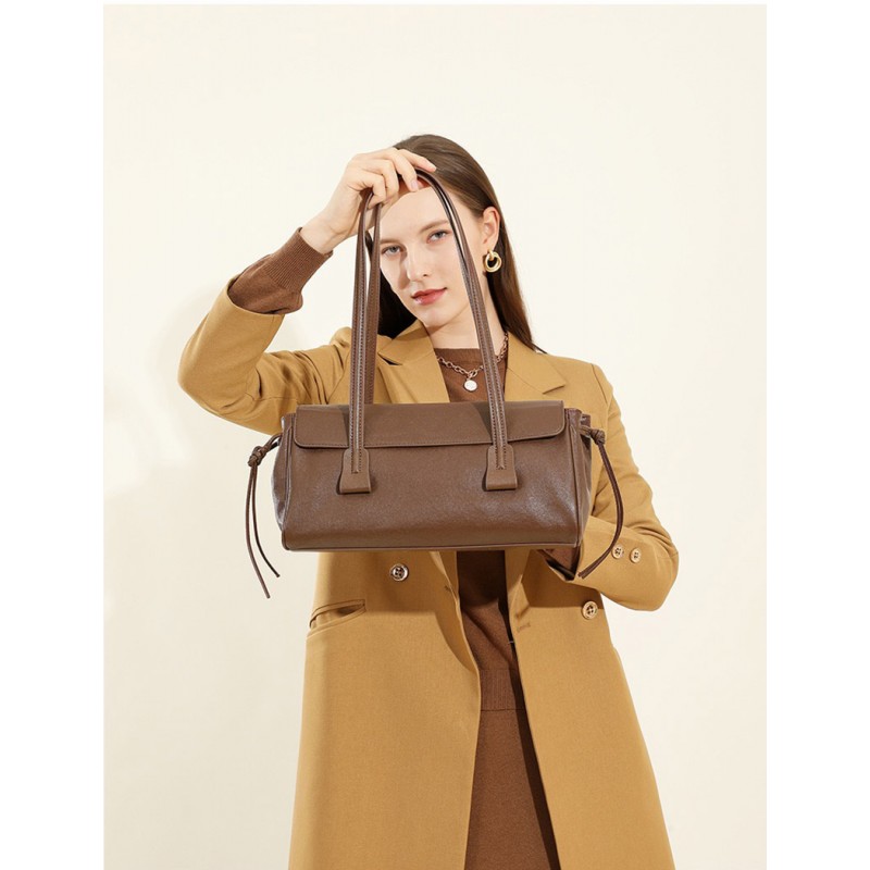 Женская кожаная сумка багет Sandra коричневая - 5 фото