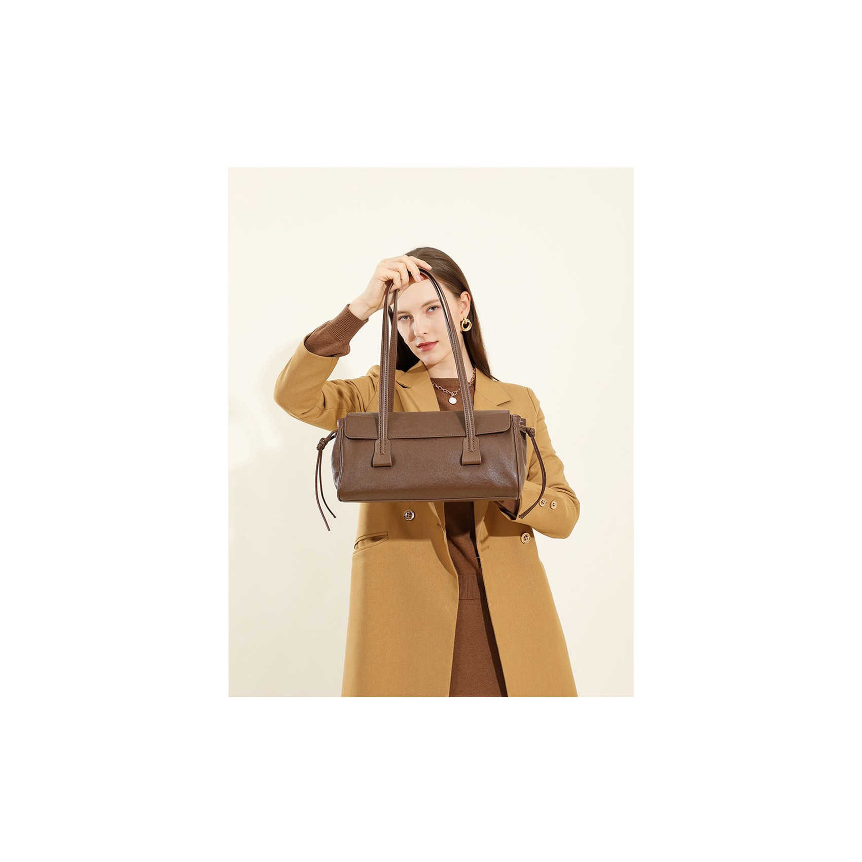 Жіноча шкіряна сумка багет Sandra коричнева