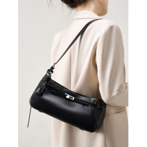 Жіноча шкіряна сумка багет Amber чорна