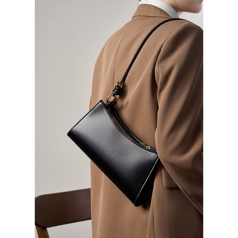 Жіноча шкіряна сумка на плече Patty чорна - 2 фото