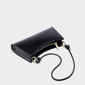 Жіноча шкіряна сумка на плече Patty чорна фото