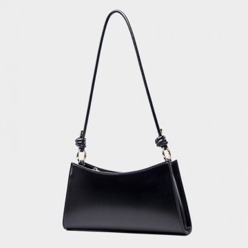 Жіноча шкіряна сумка на плече Patty чорна фото