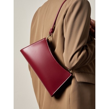 Жіноча шкіряна сумка на плече Patty бордова фото