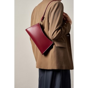 Женская кожаная сумка на плечо Patty бордовая