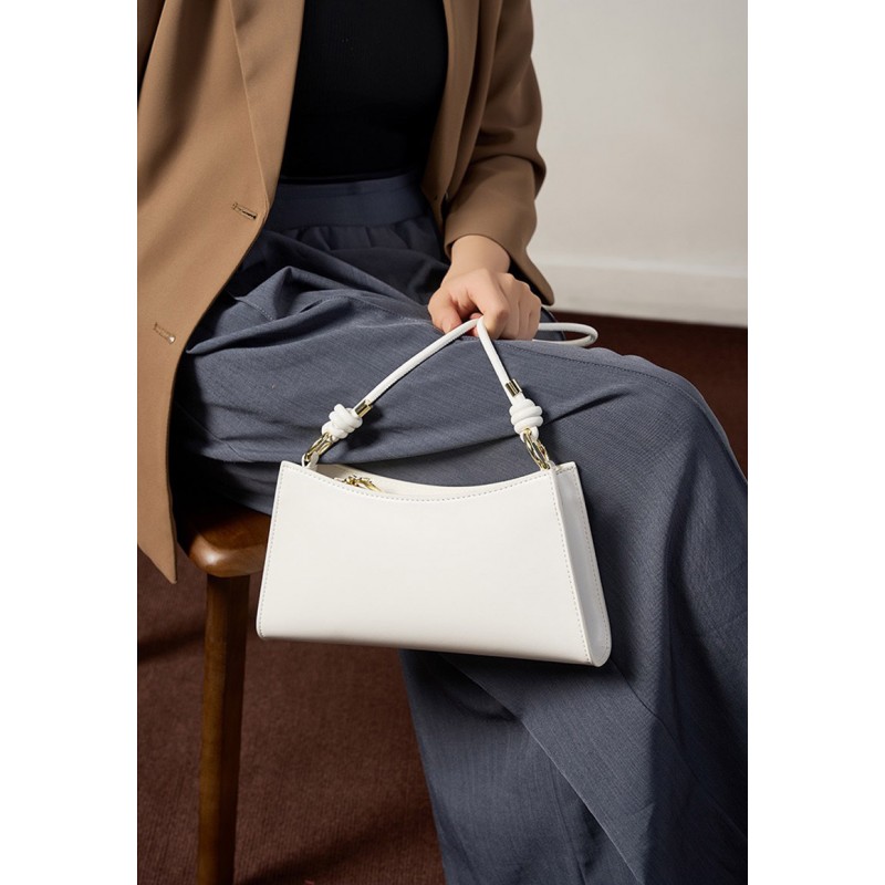 Жіноча шкіряна сумка на плече Patty біла - 1 фото