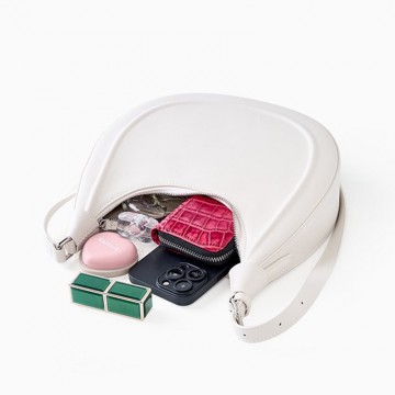 Женская кожаная сумка хобо Veronica белая фото