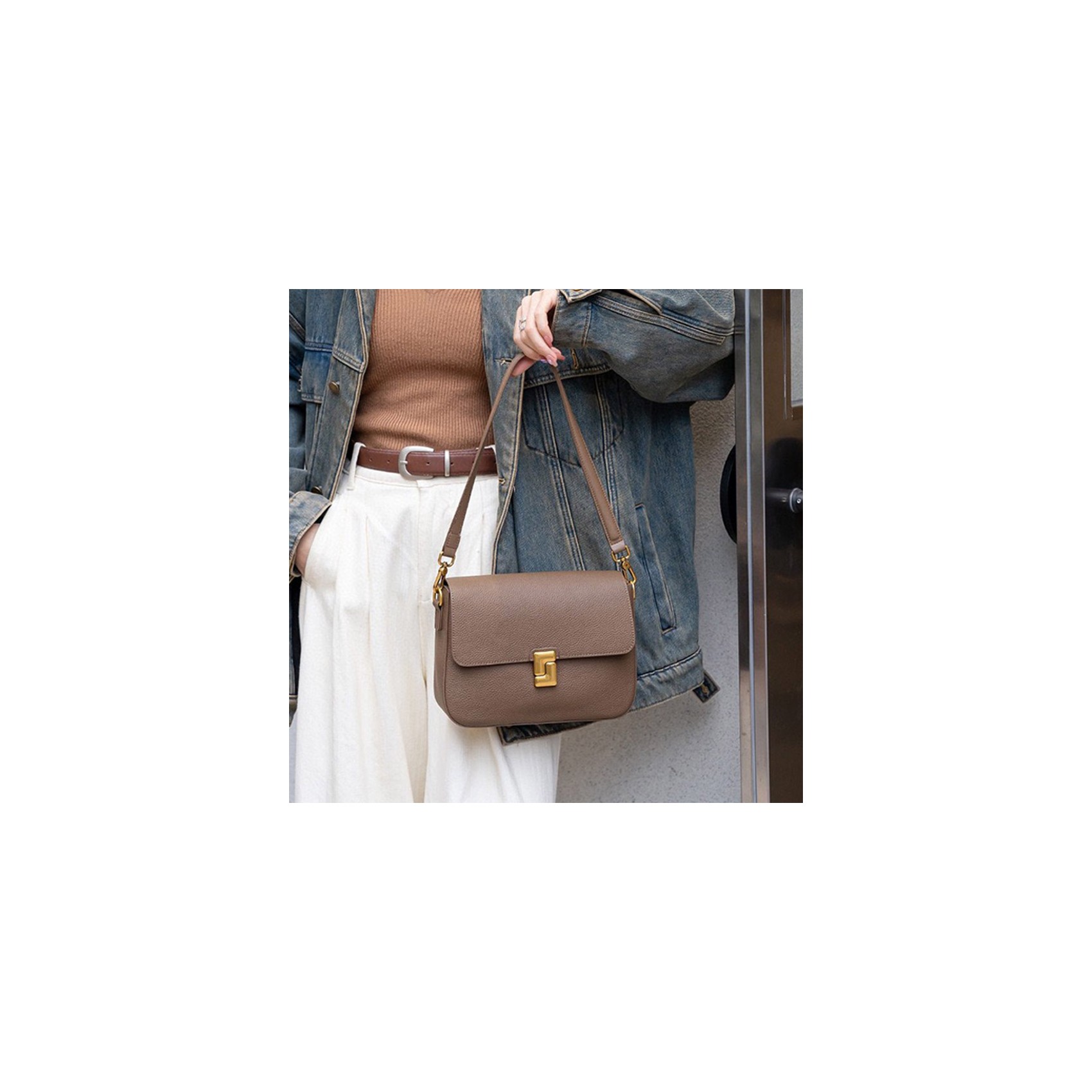 Женская кожаная сумка мессенджер Claire коричневая