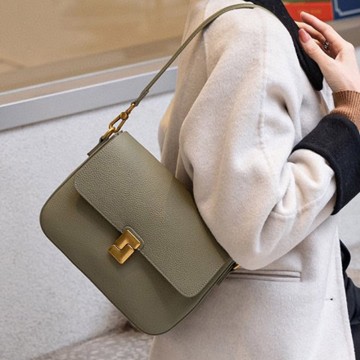 Жіноча шкіряна сумка месенджер Claire фісташкова фото