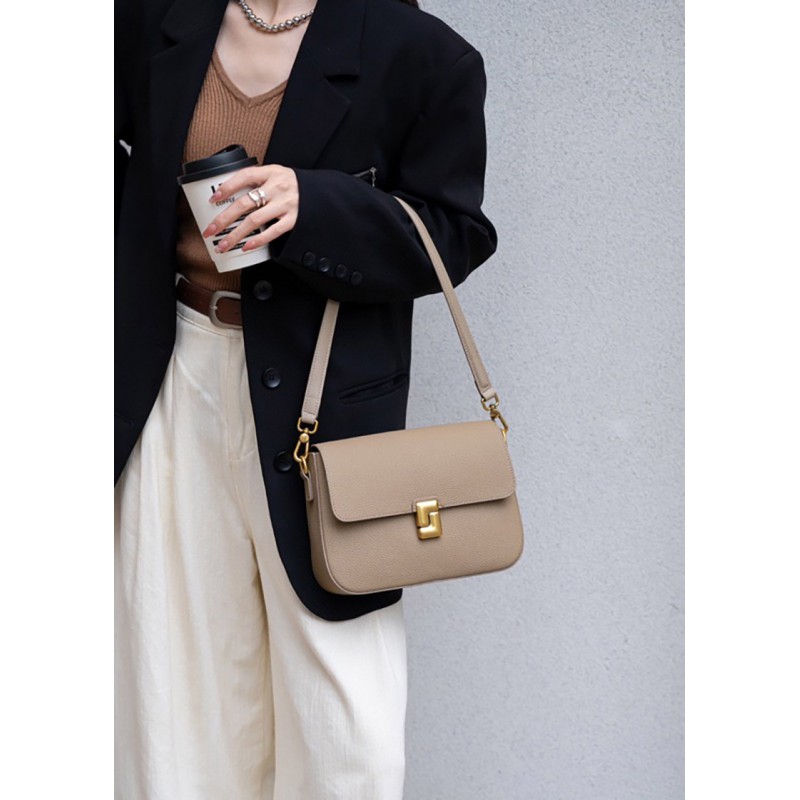 Женская кожаная сумка мессенджер Claire бежевая - 1 фото