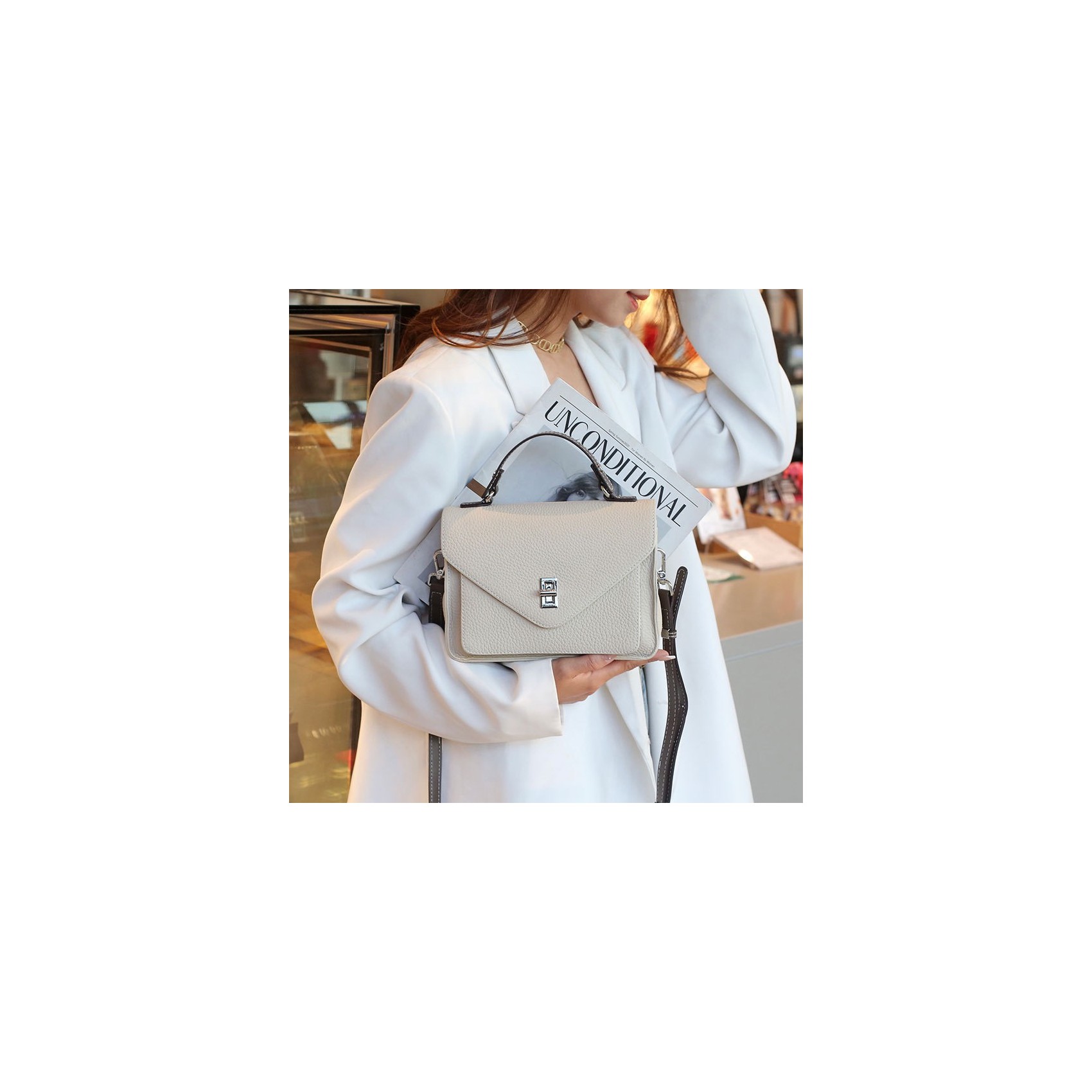 Женская кожаная сумка мессенджер Camille молочная