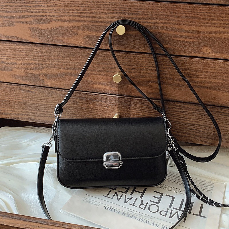 Жіноча сумка крос боді Marie чорна - 3 фото