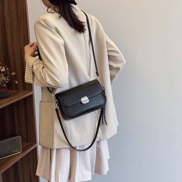 Жіноча сумка крос боді Marie чорна фото