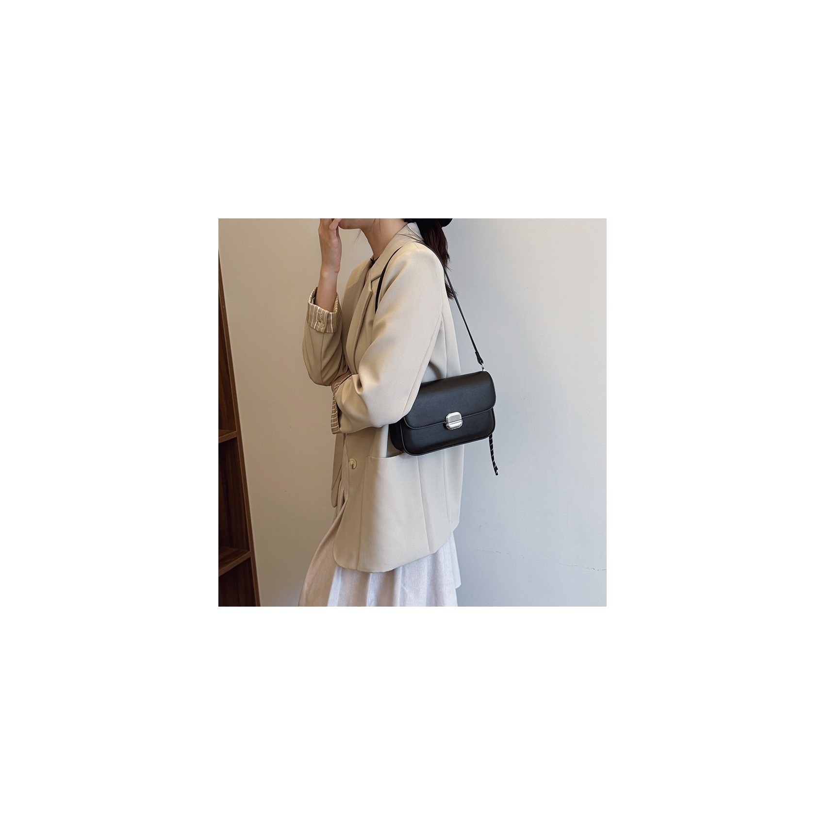 Жіноча сумка крос боді Marie чорна