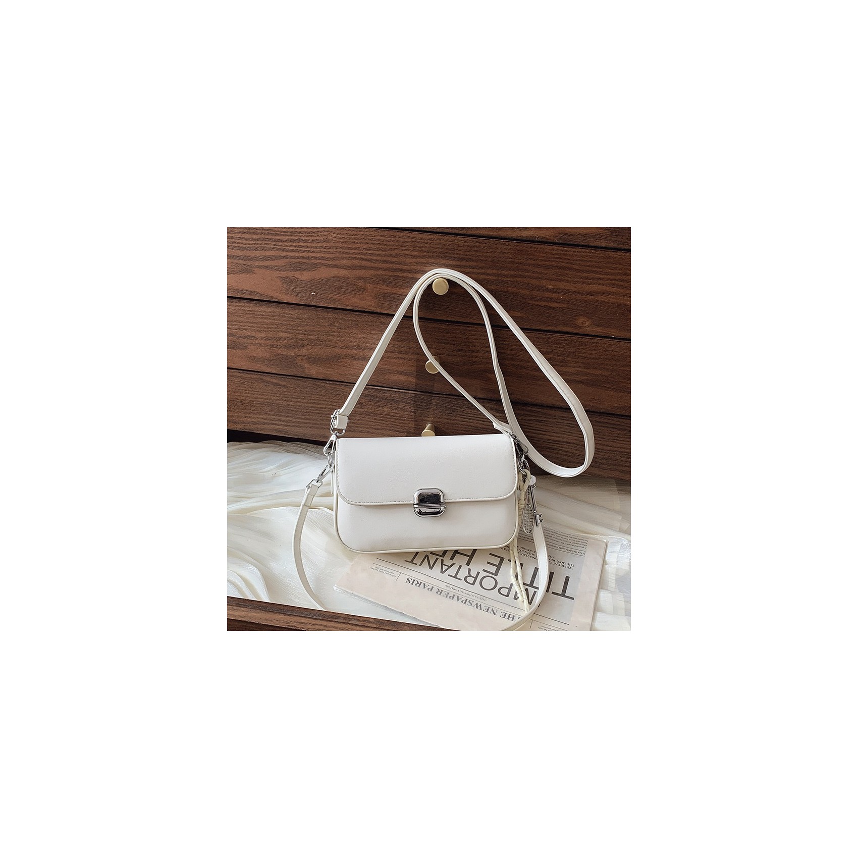 Женская сумка кросс боди Marie белая