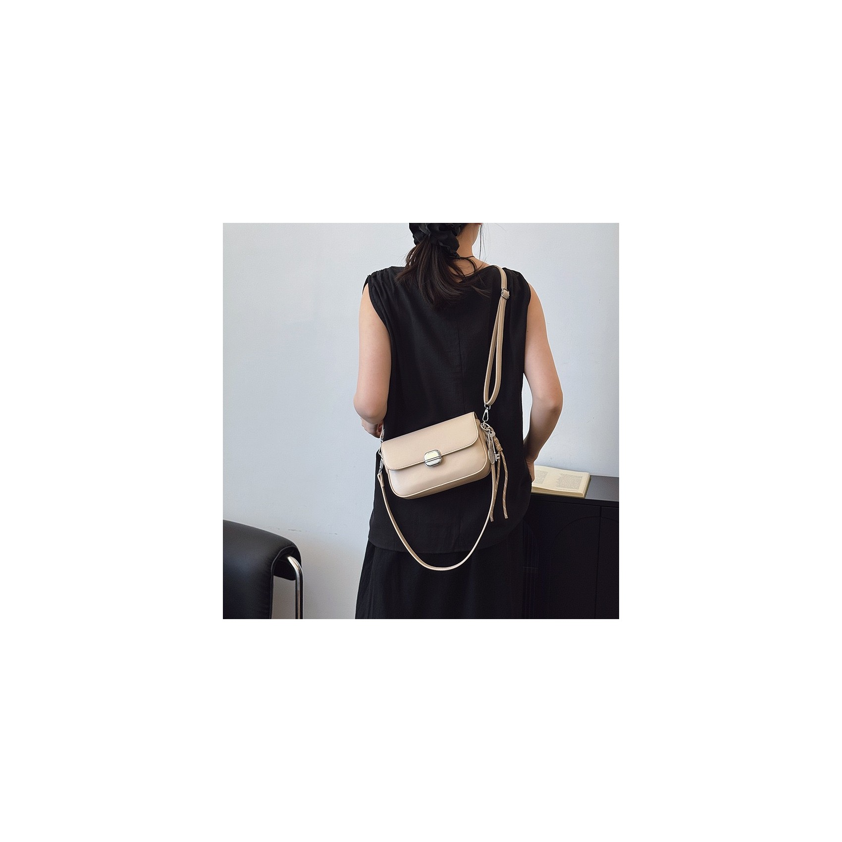 Жіноча сумка крос боді Marie бежева