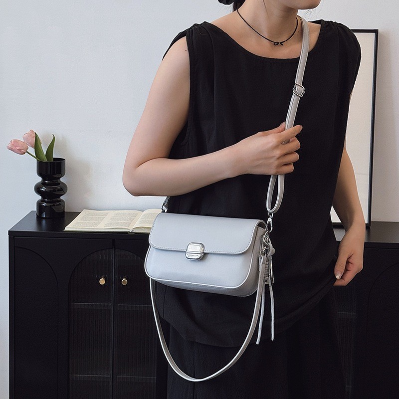 Жіноча сумка крос боді Marie блакитна - 1 фото