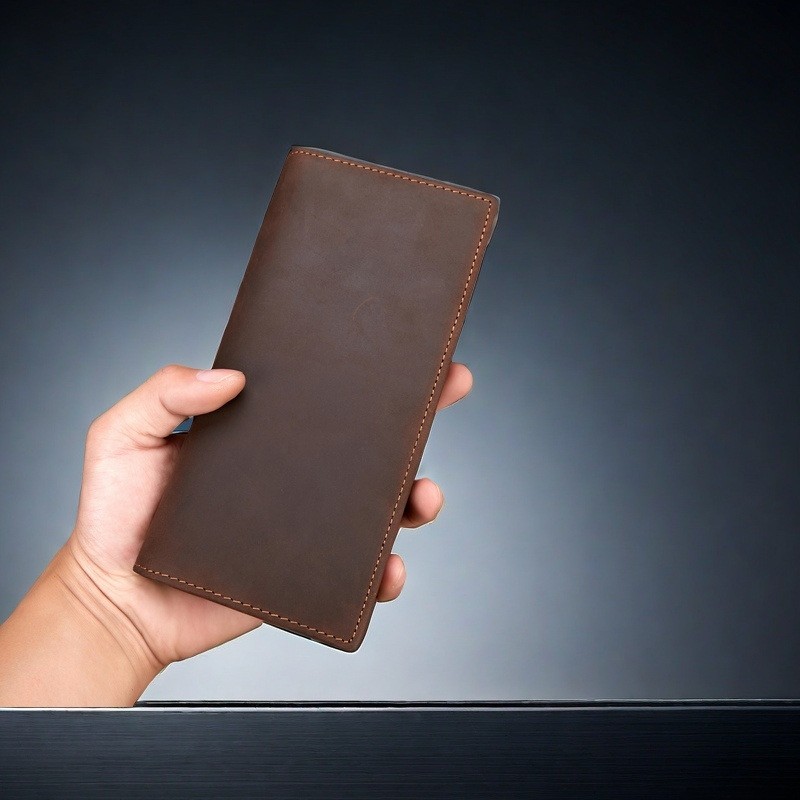 Мужское кожаное портмоне Howard темно-коричневое - 1 фото