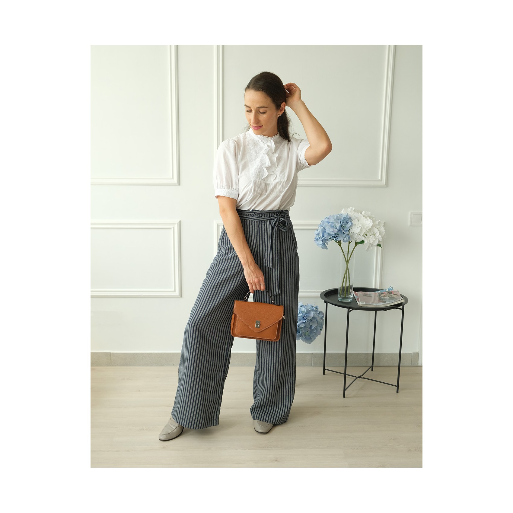 Жіноча шкіряна сумка месенджер Camille коричнева