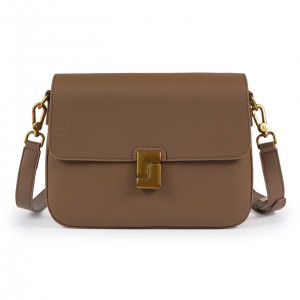 Женская кожаная сумка мессенджер Claire коричневая