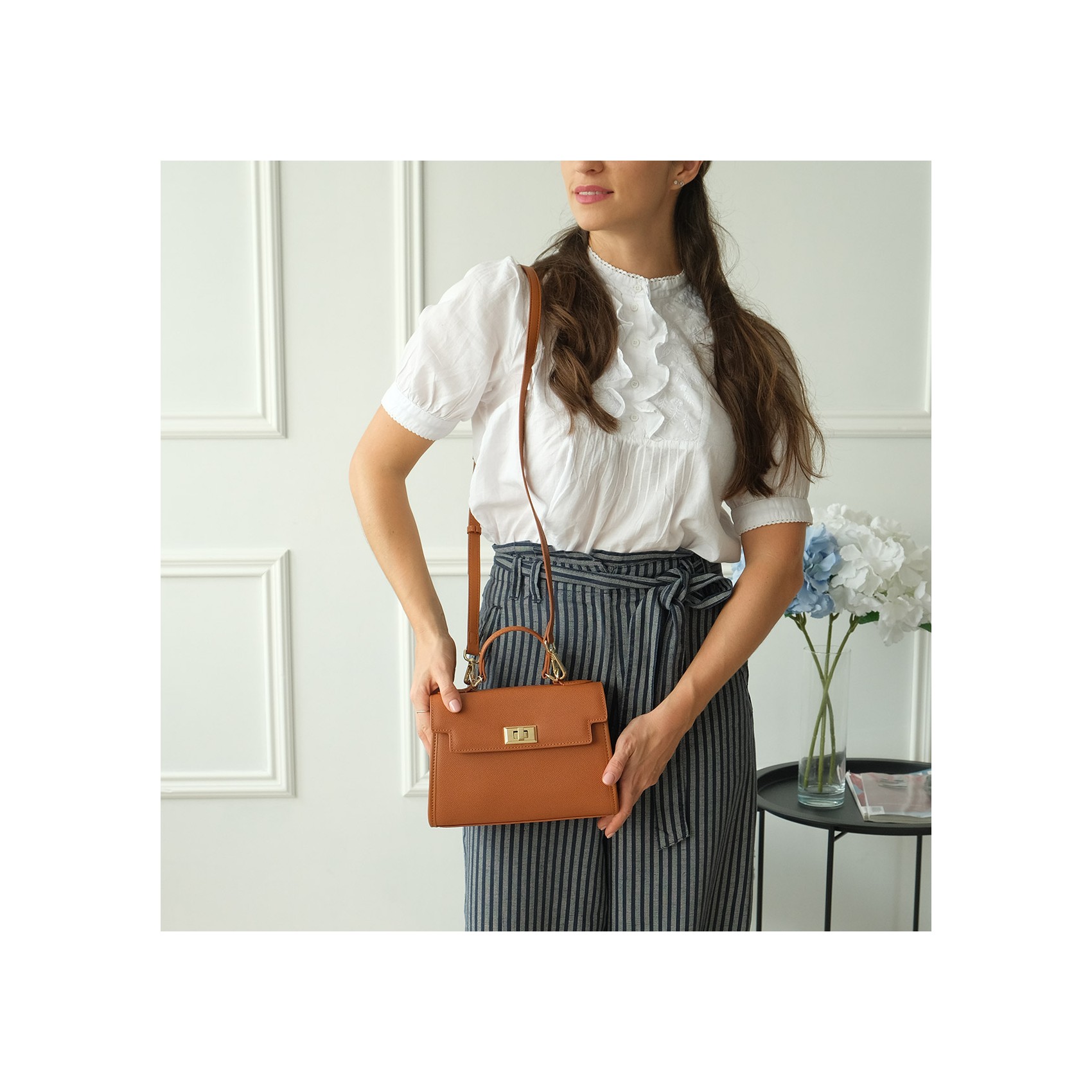 Женская кожаная сумка Brielle светло-коричневая