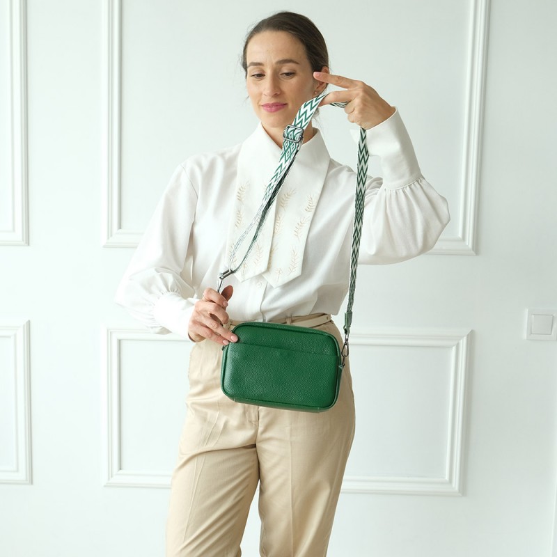Женская кожаная сумка через плечо Marilyn зеленая - 7 фото