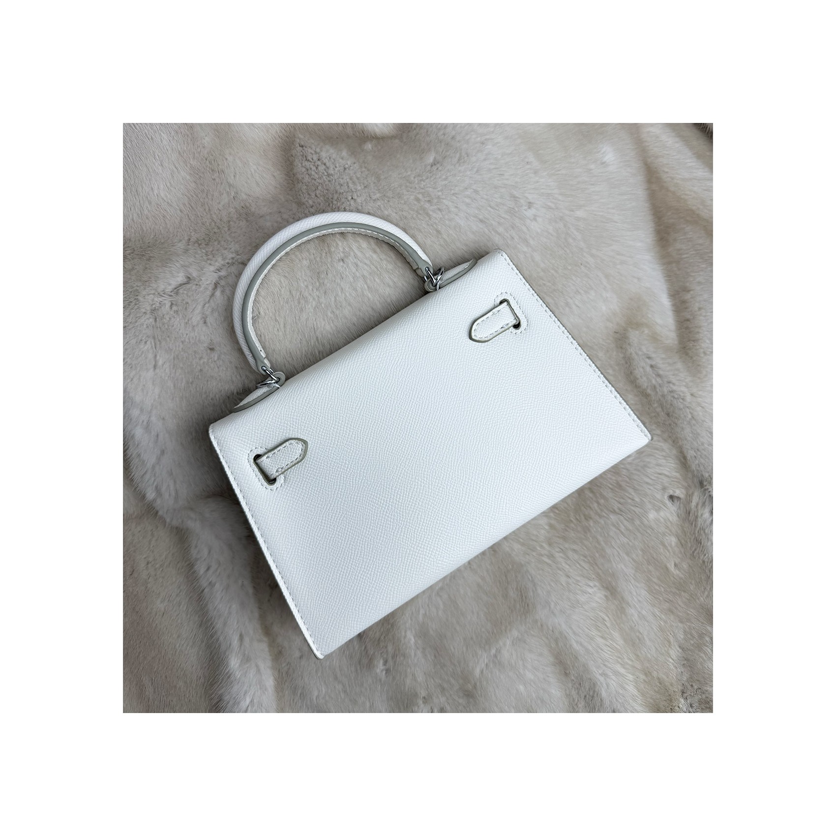 Жіноча сумка Kira 22 молочна