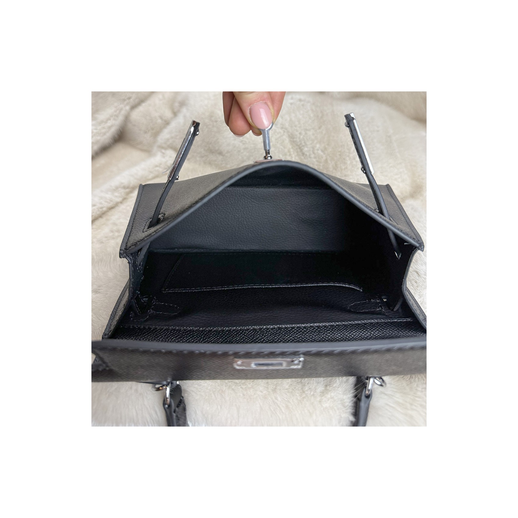 Женская сумка Kira 22 черная