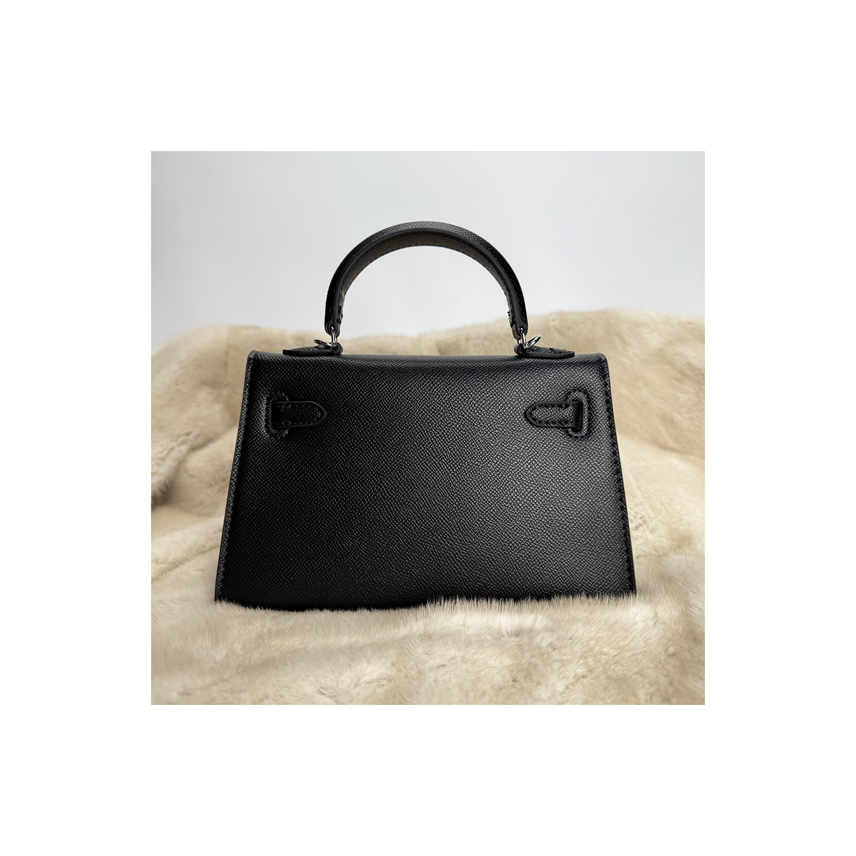 Женская сумка Kira 22 черная