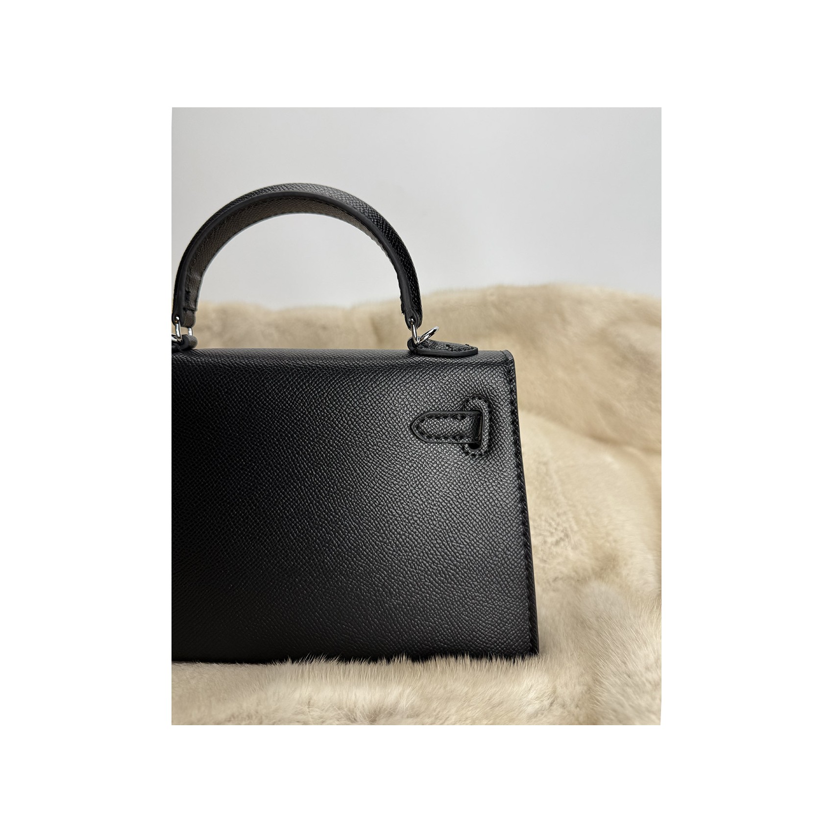 Женская сумка Kira 22 черная