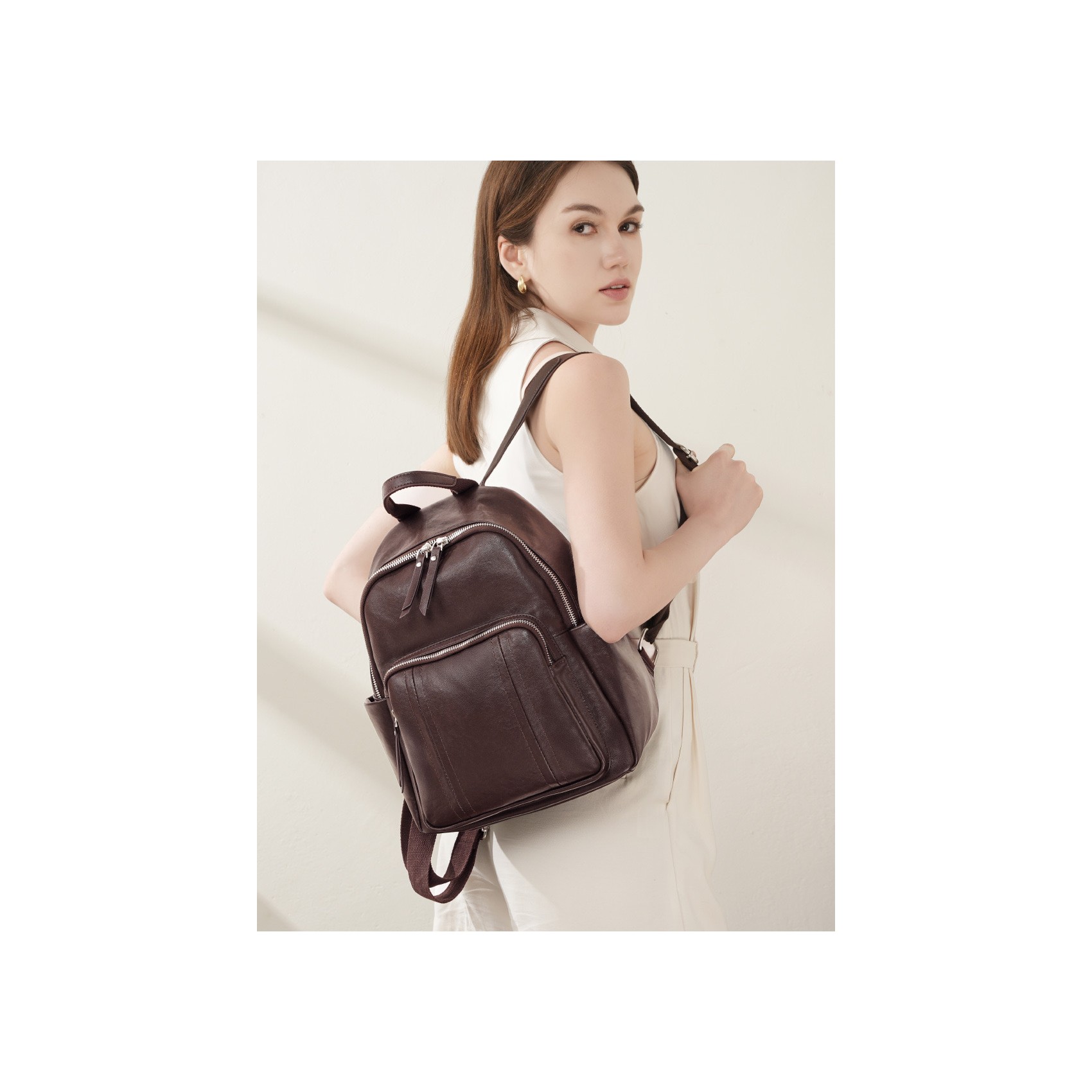 Жіночий шкіряний рюкзак Giulia темно-коричневий