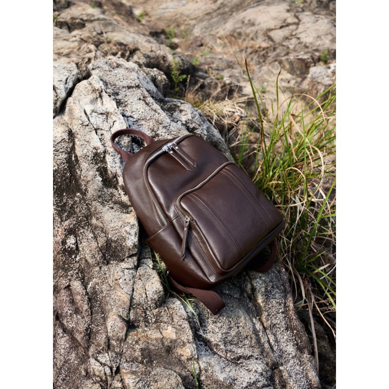 Жіночий шкіряний рюкзак Giulia темно-коричневий - 9 фото