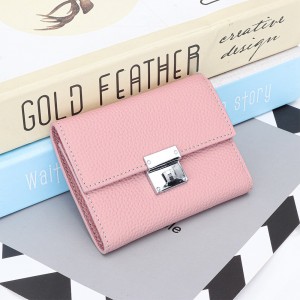 Жіночий шкіряний гаманець Monique світло-рожевий